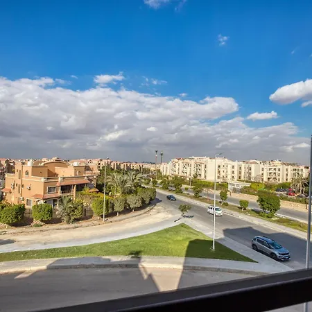 Travelholic Auc Residence-3